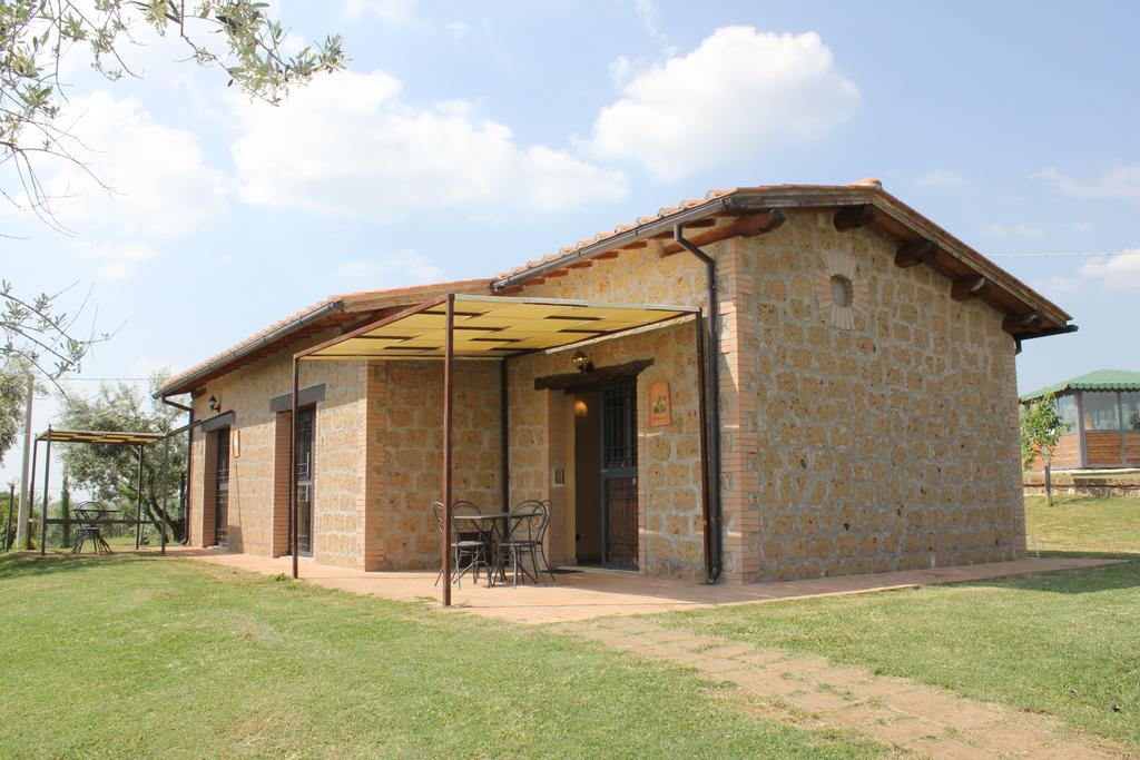 Agriturismo Nociquerceto Tarano Номер фото