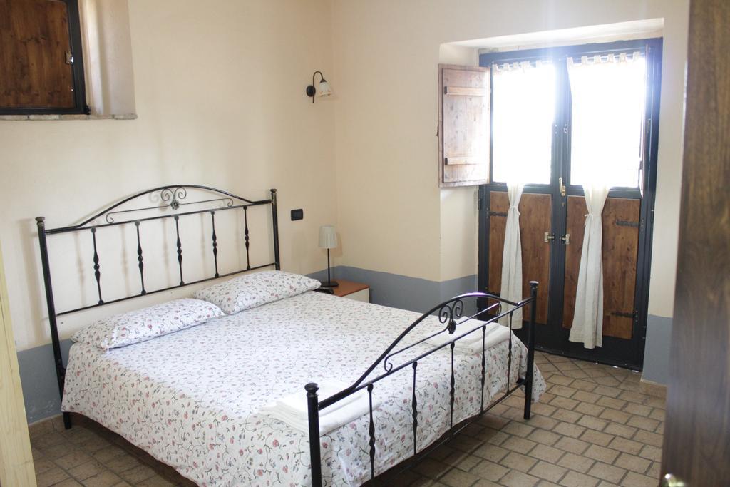 Agriturismo Nociquerceto Tarano Номер фото